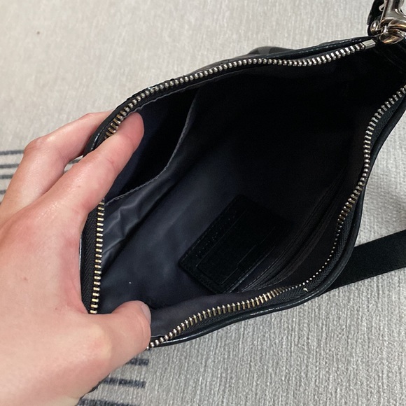 Coach crossbody purse - Picture 3 of 7